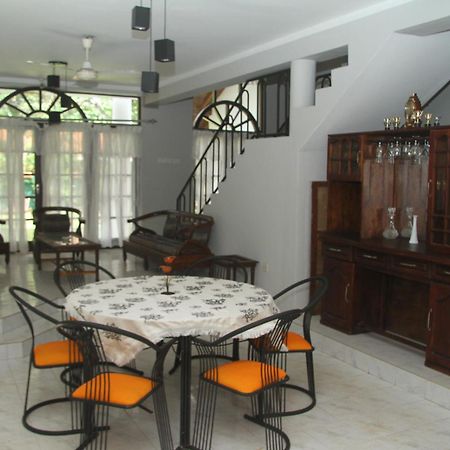 Villa Taprobane Негомбо Екстериор снимка